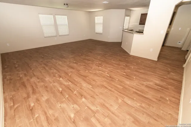 $1,645 | 8918 Bonnie Butler, San Antonio, TX 78221