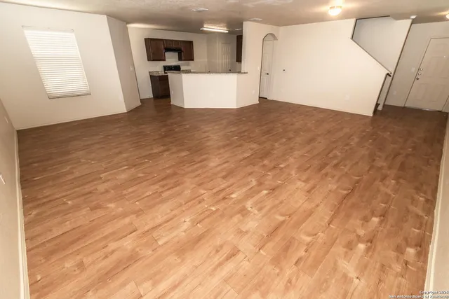 $1,645 | 8918 Bonnie Butler, San Antonio, TX 78221