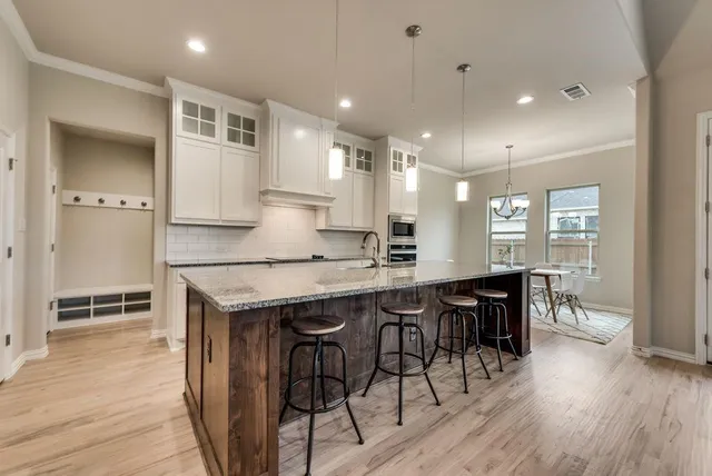 $465,000 | 125 Katalina Lane, Waxahachie, TX 75165