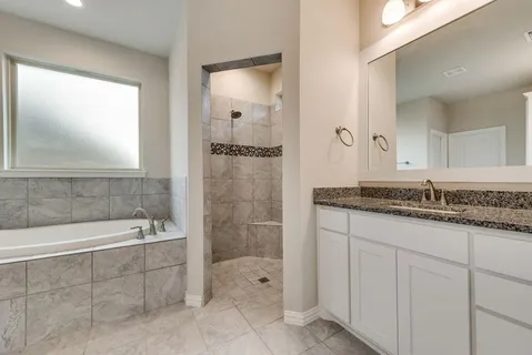 $450,000 | 125 Katalina Lane, Waxahachie, TX 75165