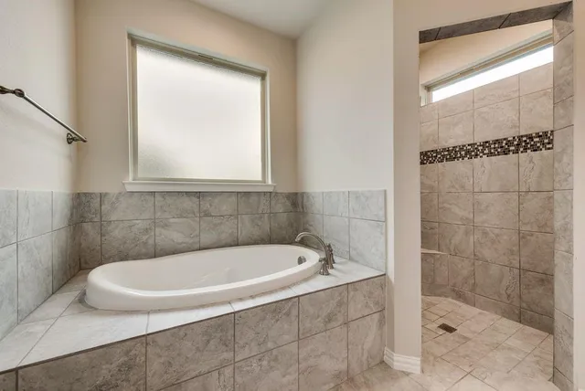 $465,000 | 125 Katalina Lane, Waxahachie, TX 75165