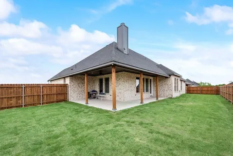 $450,000 | 125 Katalina Lane, Waxahachie, TX 75165