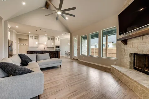 $450,000 | 125 Katalina Lane, Waxahachie, TX 75165