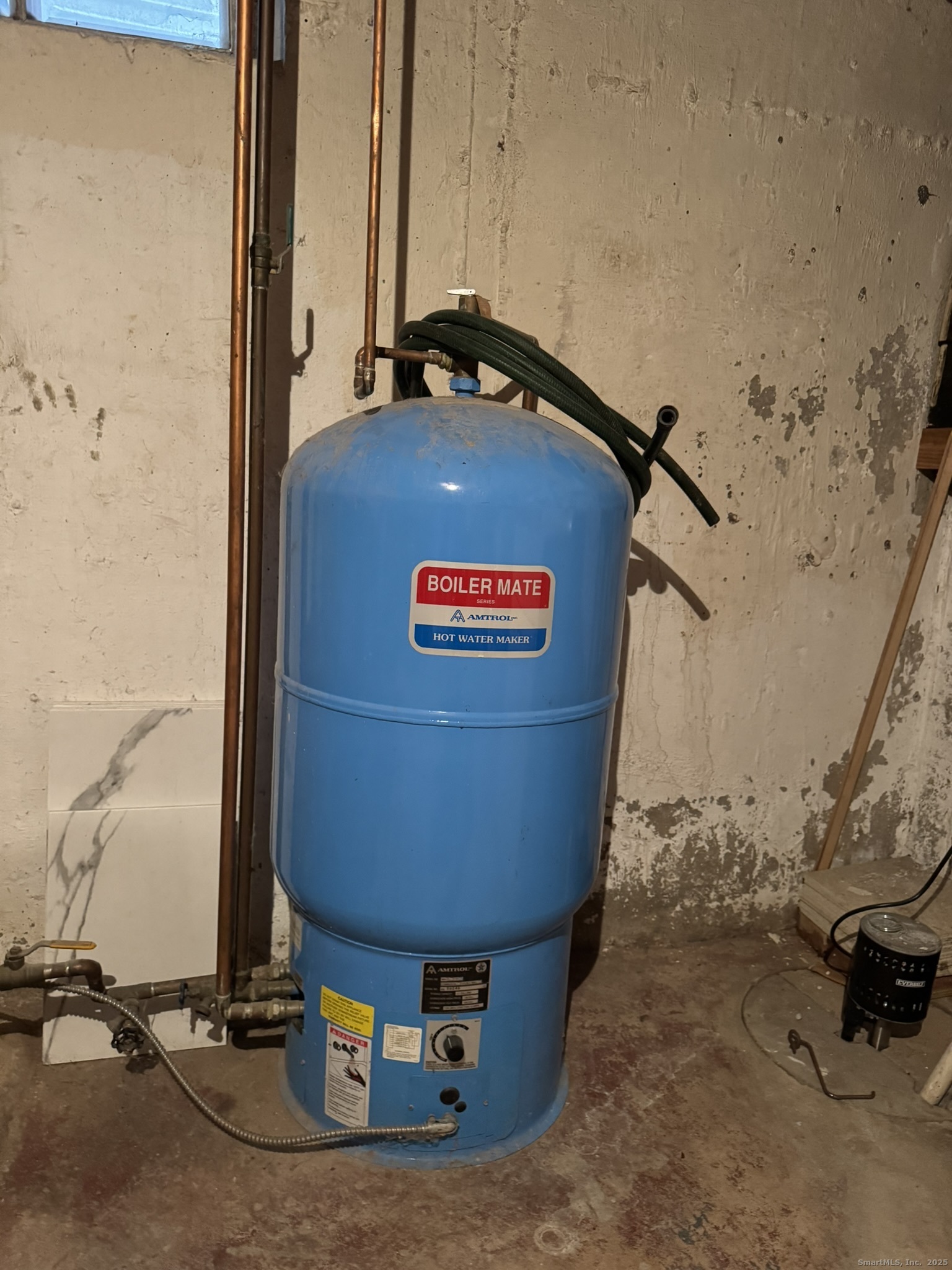 111 Harvard Street Hartford, CT 06106 - Photo 14 of 21 a view of water heater