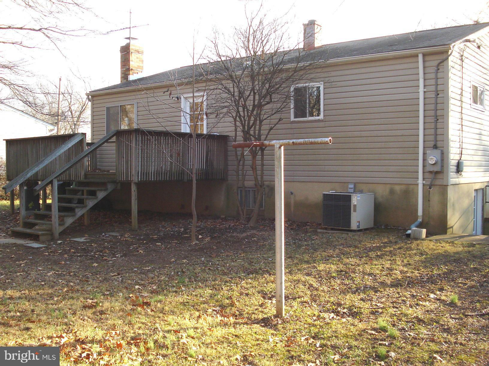 208 Rolling Road Gaithersburg, MD 20877 - Photo 26 of 26 Deck 1 B