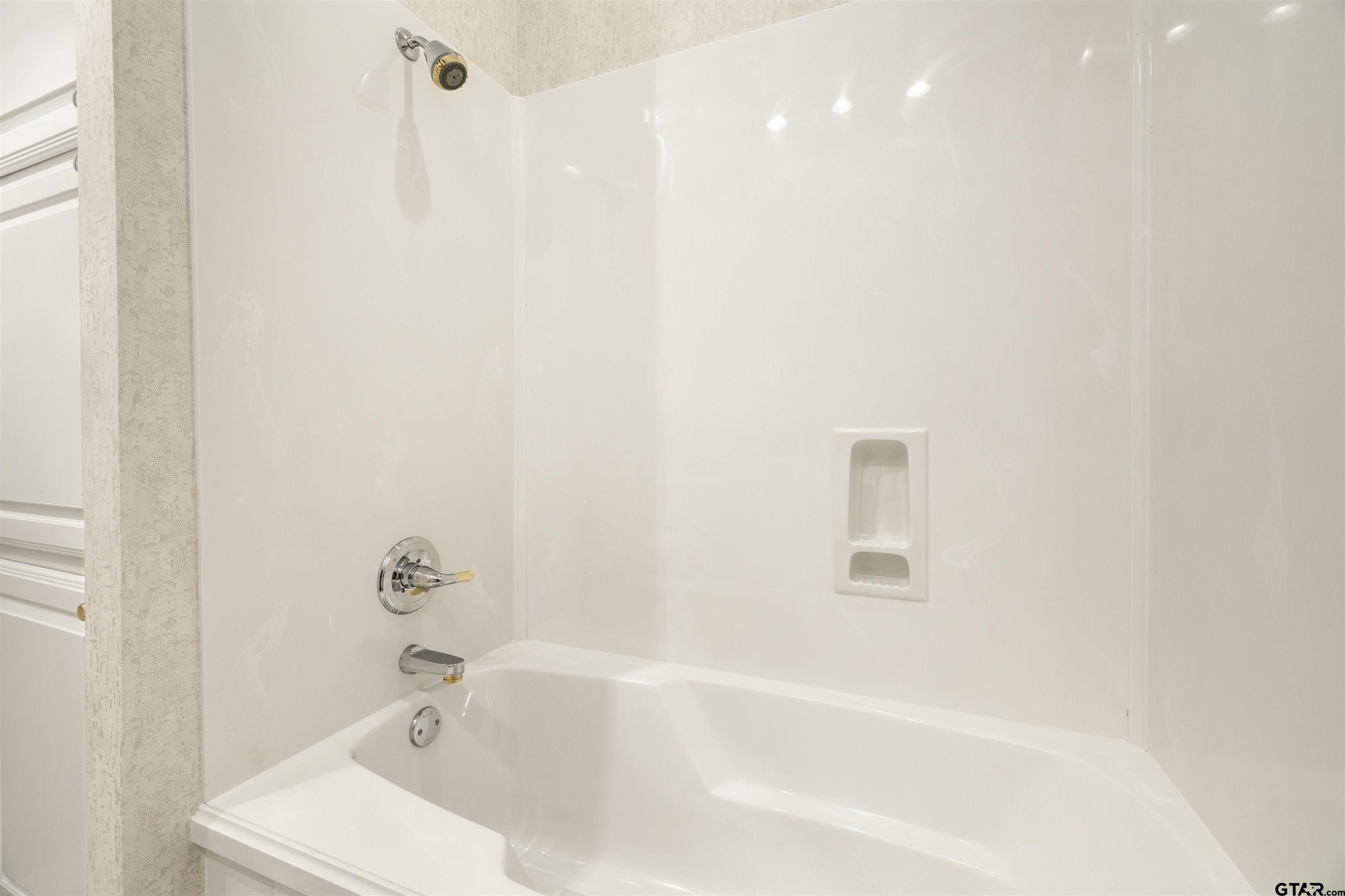 2409 Homestead Lane Tyler, TX 75701 - Photo 12 of 23