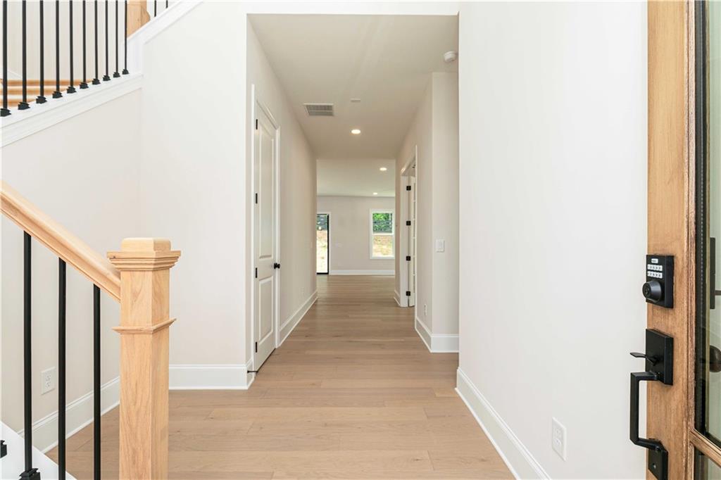 2040 Freestone Way Marietta, GA 30064 - Photo 4 of 41
