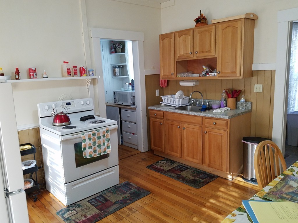 479 High Street Clinton, MA 01510 - Photo 2 of 17 Gallery Image 2