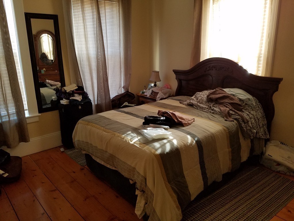 479 High Street Clinton, MA 01510 - Photo 5 of 17 Gallery Image 5