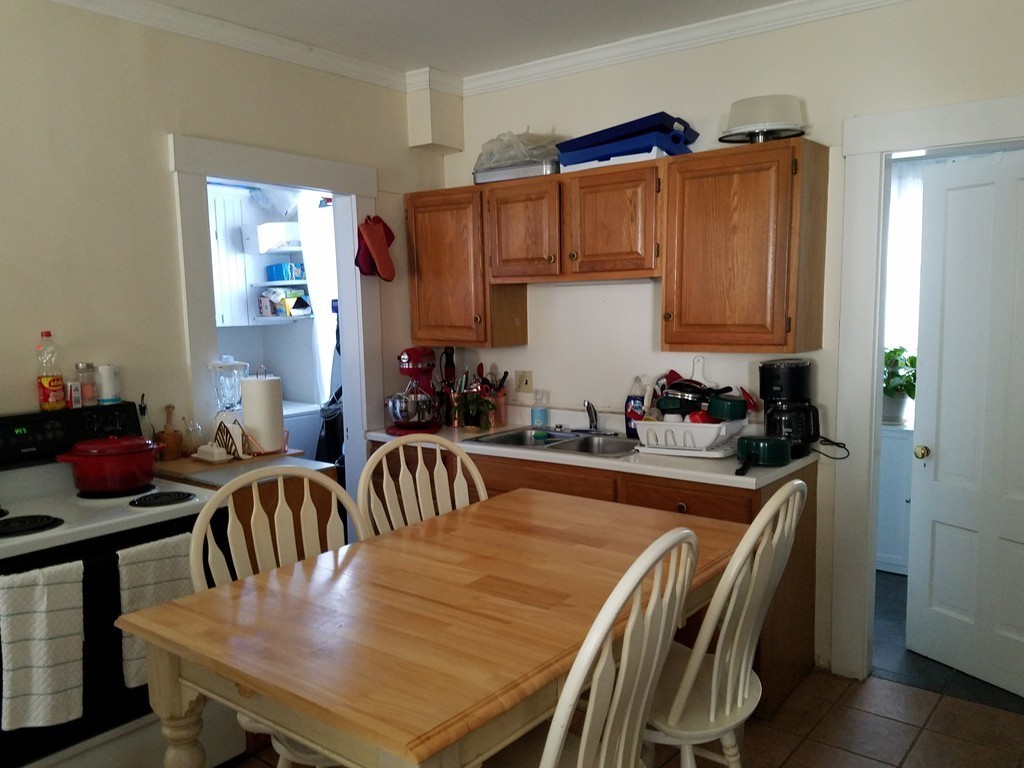 479 High Street Clinton, MA 01510 - Photo 8 of 17 Gallery Image 8