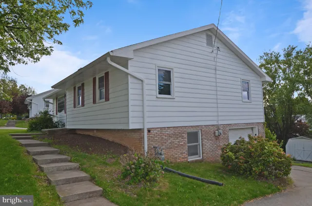 $244,900 | 2287 Grandview Road, Hanover, PA 17331