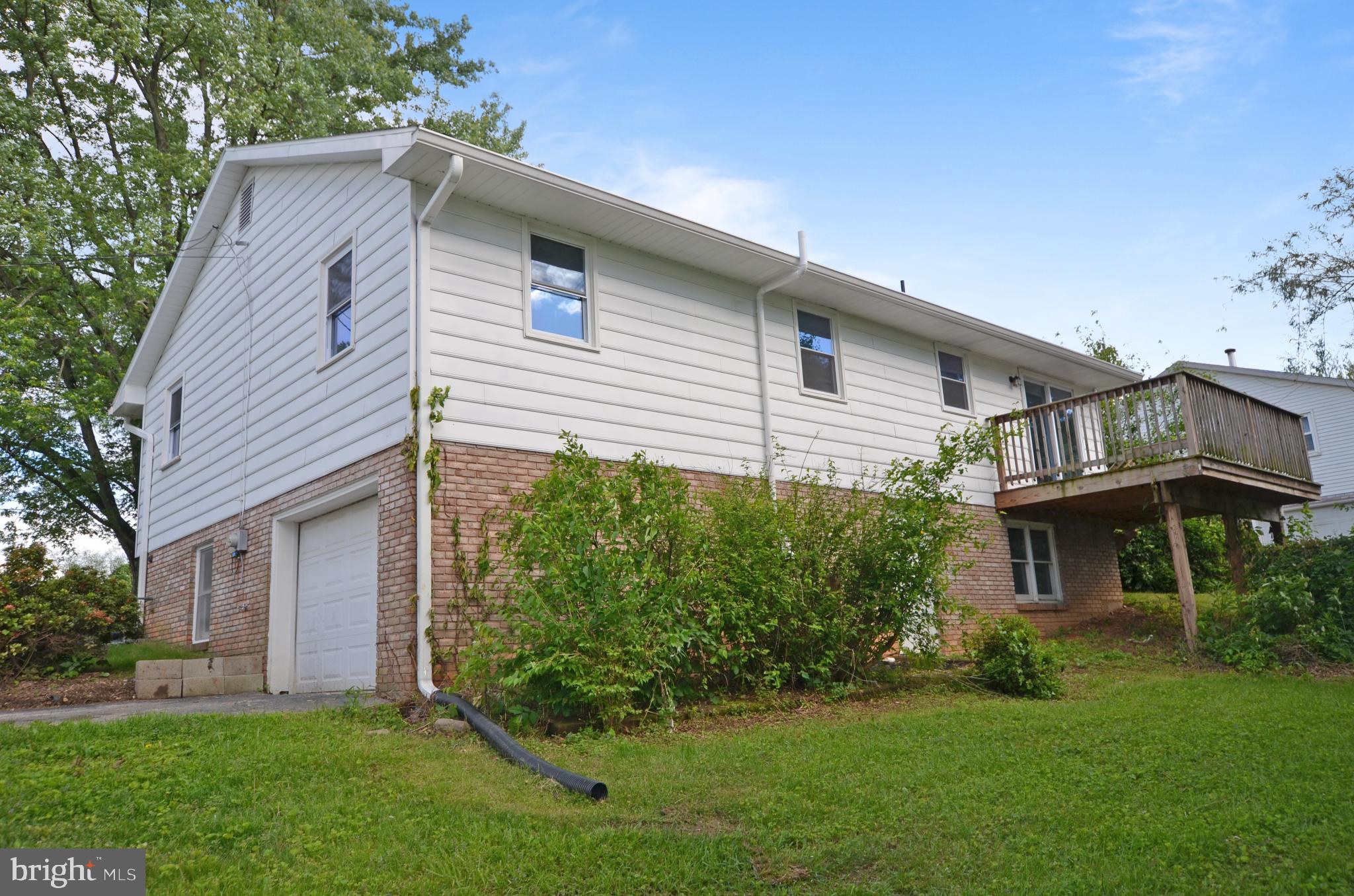 2287 Grandview Road Hanover, PA 17331 - Photo 5 of 31