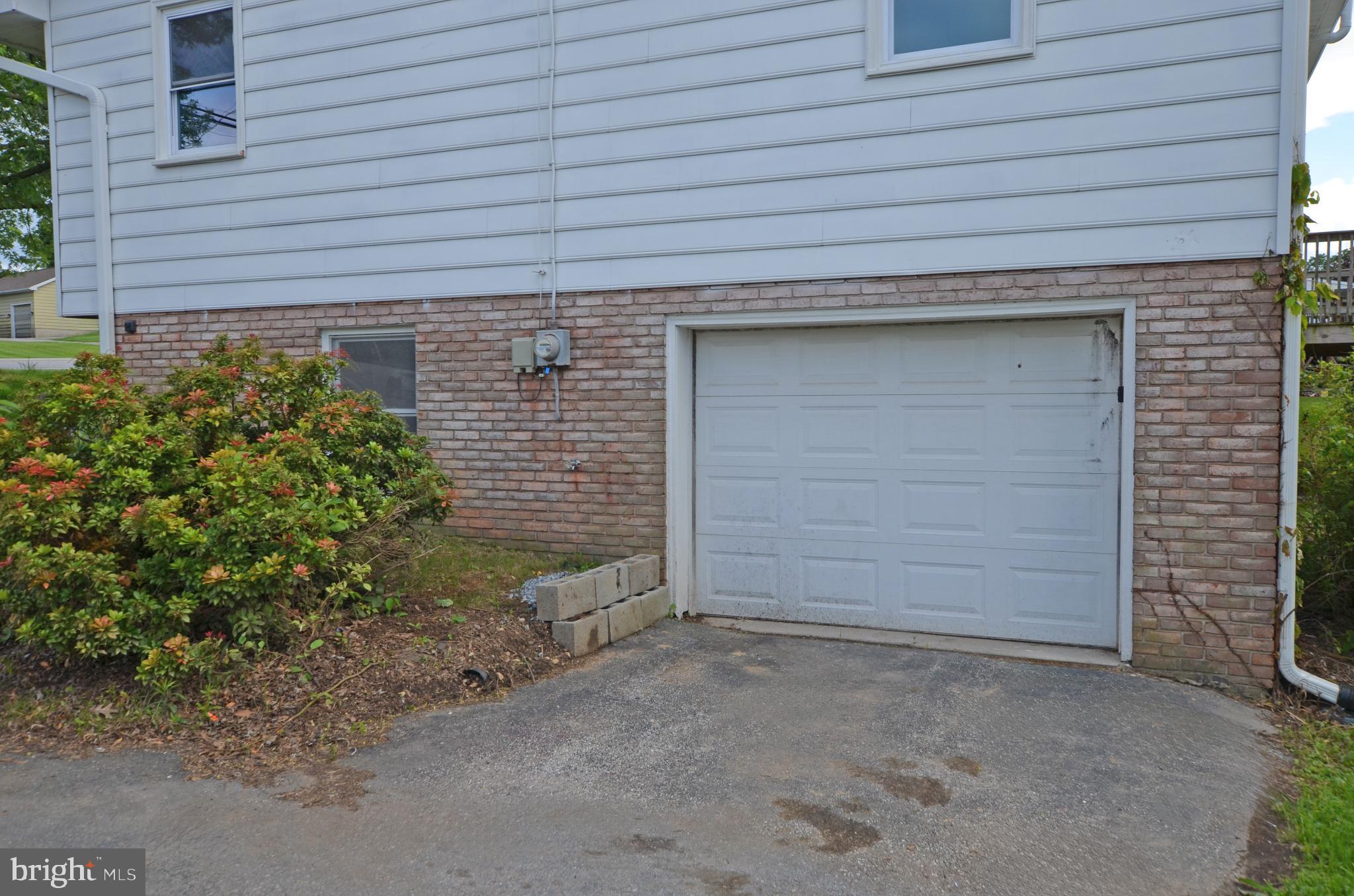 2287 Grandview Road Hanover, PA 17331 - Photo 8 of 31