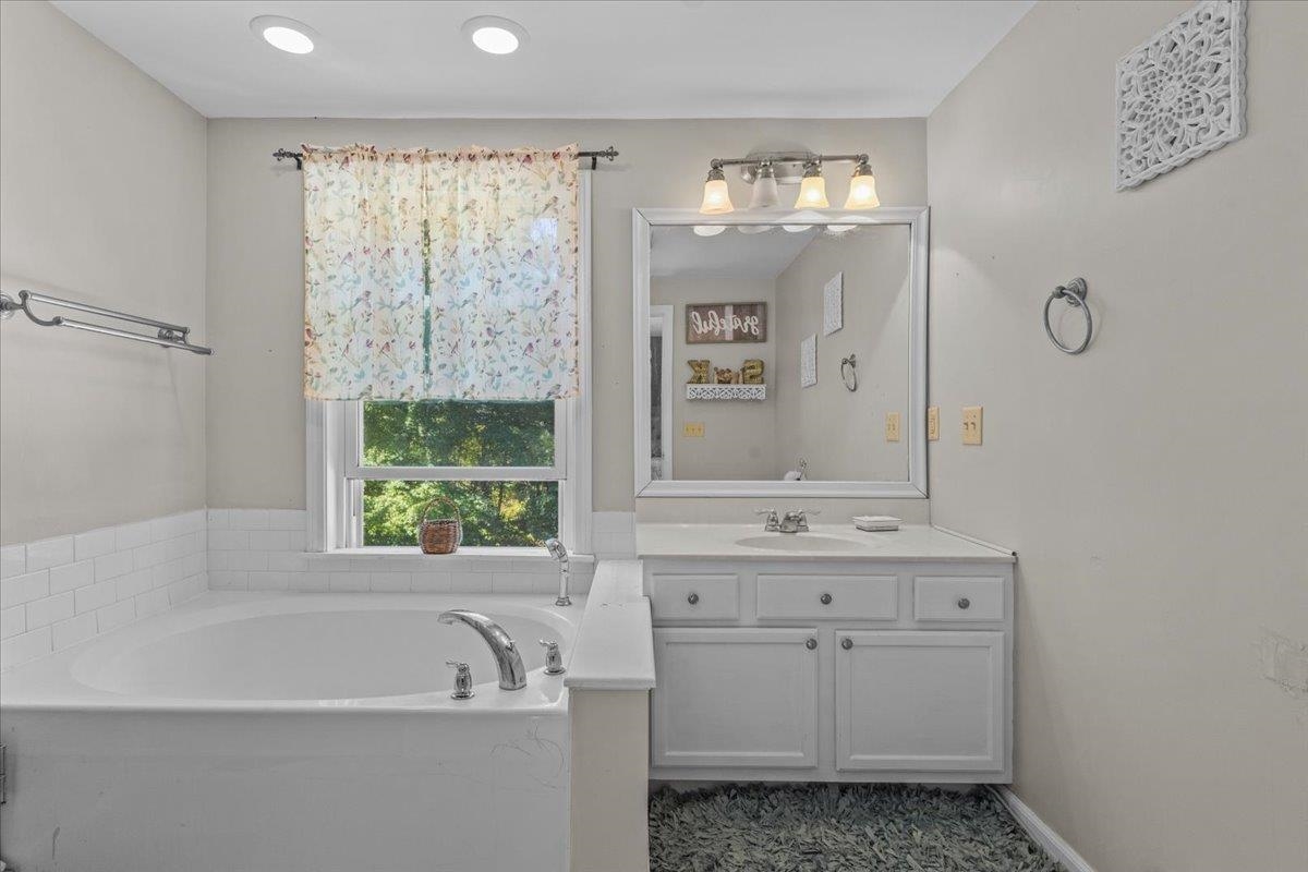 5653 Vt Route 7 Ferrisburgh, VT 05456 - Photo 25 of 57