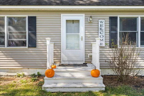 $529,000 | 5653 Vt Route 7, Ferrisburgh, VT 05456