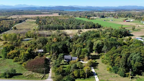$529,000 | 5653 Vt Route 7, Ferrisburgh, VT 05456
