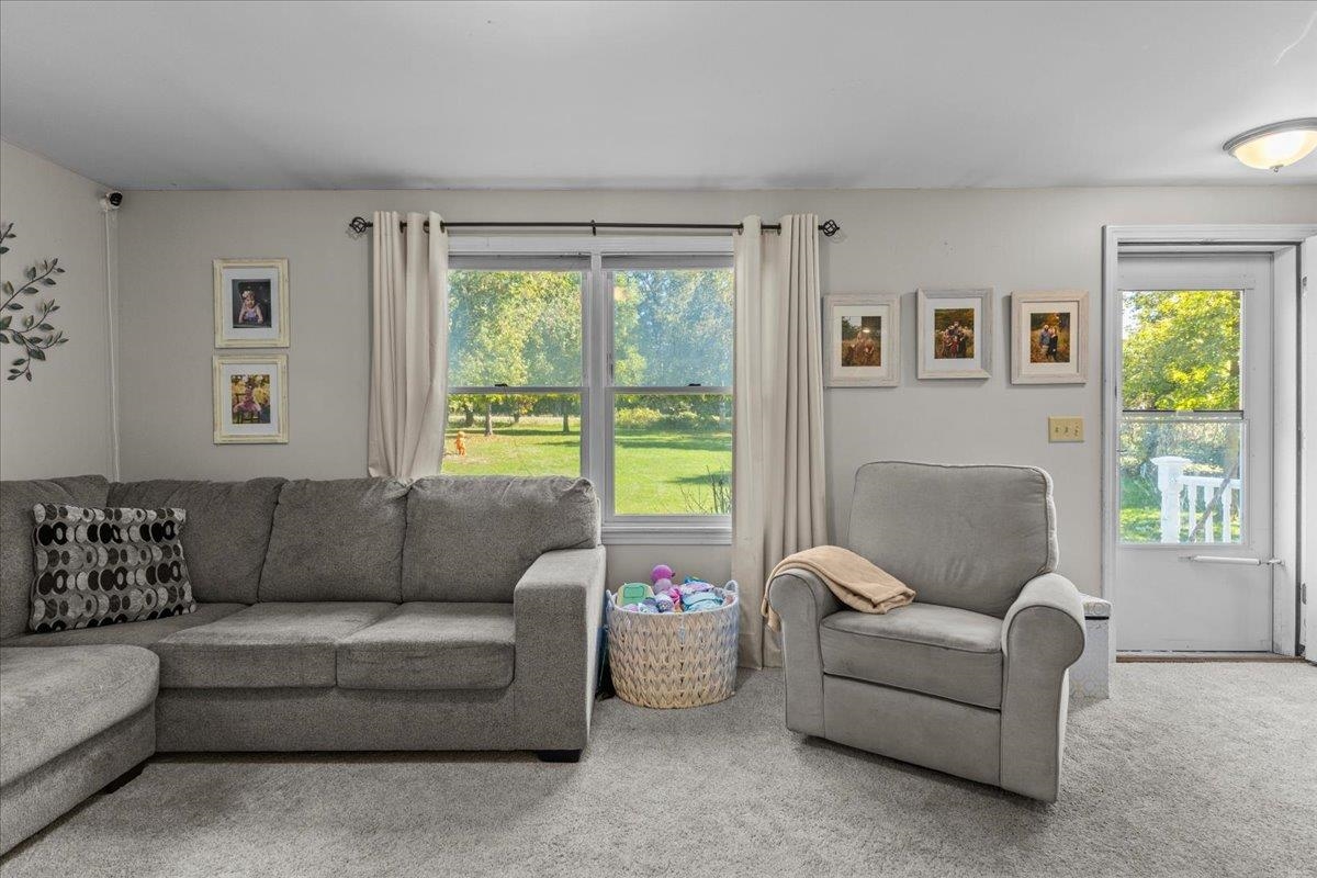 5653 Vt Route 7 Ferrisburgh, VT 05456 - Photo 6 of 57