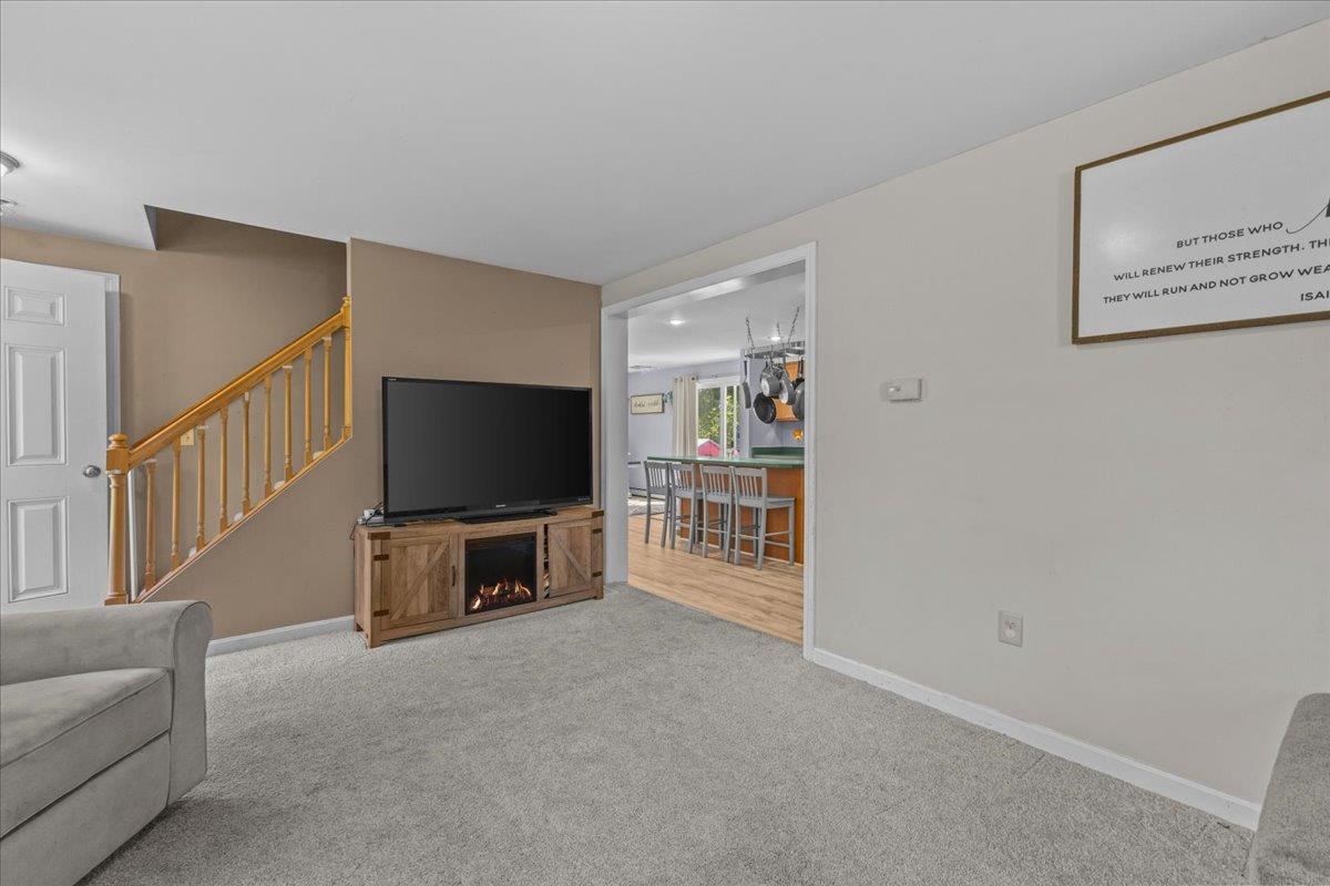 5653 Vt Route 7 Ferrisburgh, VT 05456 - Photo 9 of 57