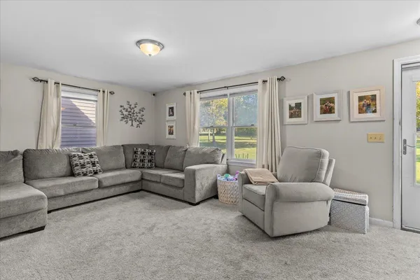 $529,000 | 5653 Vt Route 7, Ferrisburgh, VT 05456