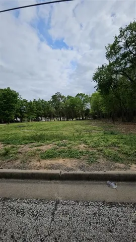 $600,000 | 2700 Van Highway, Tyler, TX 75702