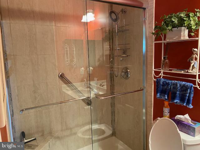 307 Mcclellan Road Egg Harbor Township, NJ 08234 - Photo 17 of 21 Tiled Bath