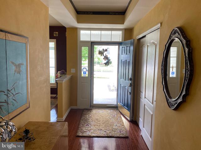 307 Mcclellan Road Egg Harbor Township, NJ 08234 - Photo 3 of 21 Foyer Looking Out