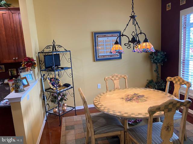 307 Mcclellan Road Egg Harbor Township, NJ 08234 - Photo 8 of 21 Bright and sunny