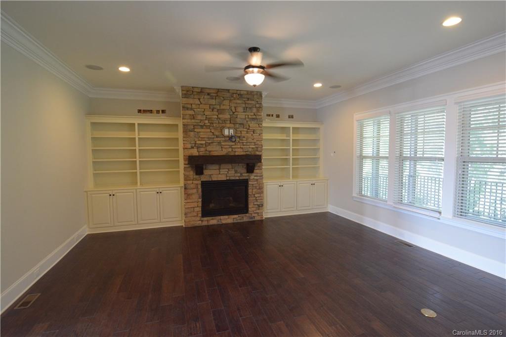 688 Zinnia Way, Unit 761 Tega Cay, SC 29708 - Photo 8 of 23 Gallery Image 8