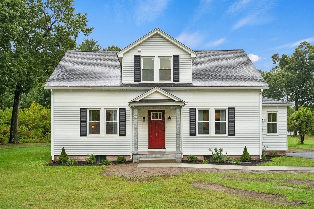 681 Morgan Road West Springfield, MA 01089 - Photo 3 of 30