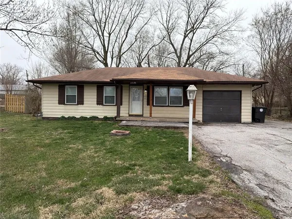 $173,000 | 17130 Chula Vista Drive, Belton, MO 64012