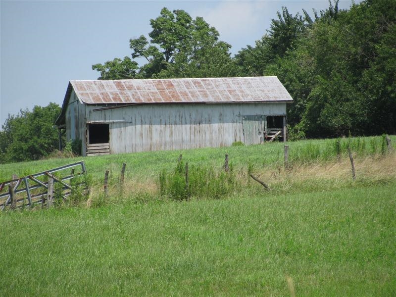 North Blue Barn Road Bloomfield, IN 47424 - Photo 4 of 4