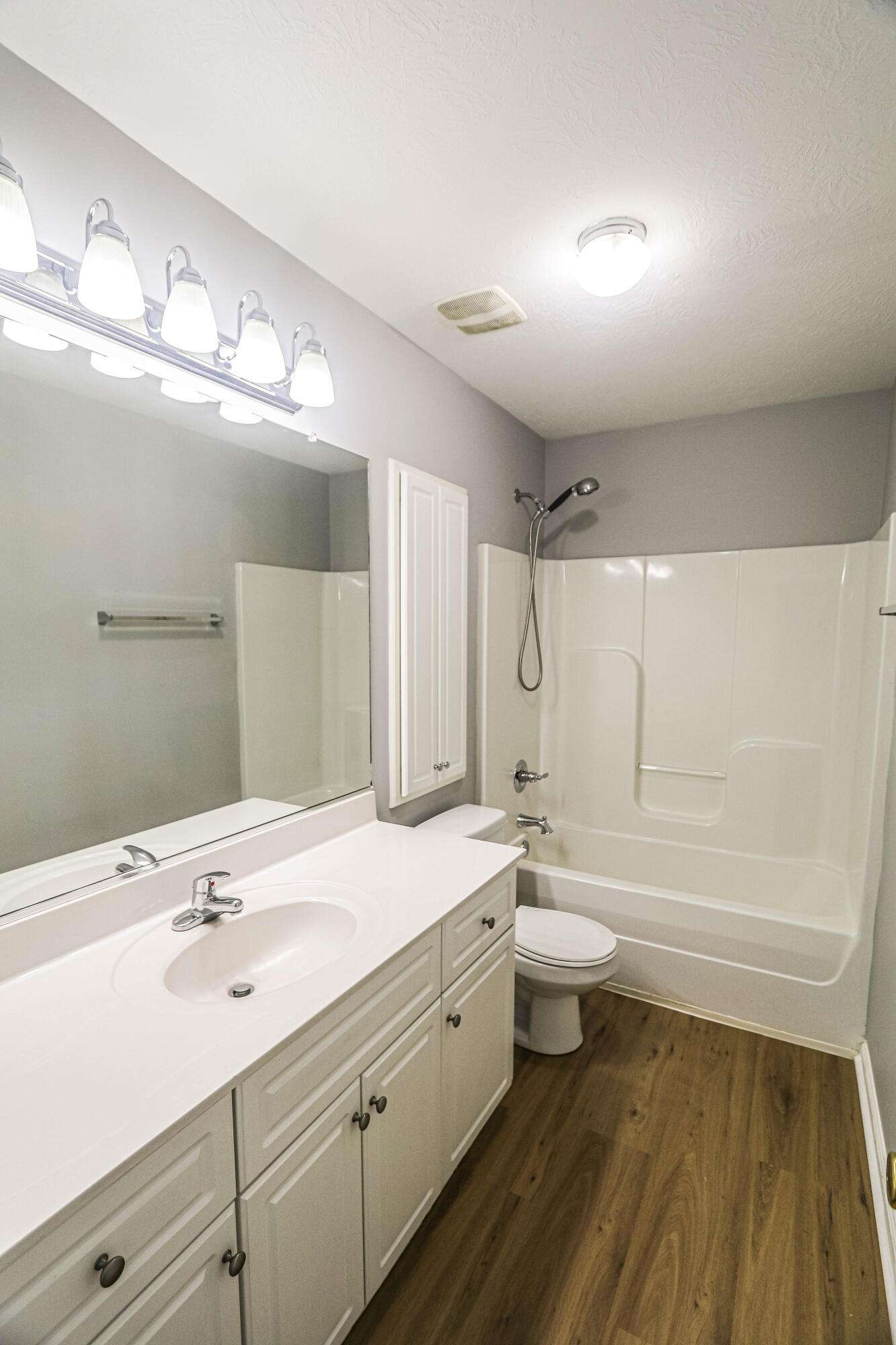 702 Creekside Drive Evans, GA 30809 - Photo 5 of 41 Creekside702-34