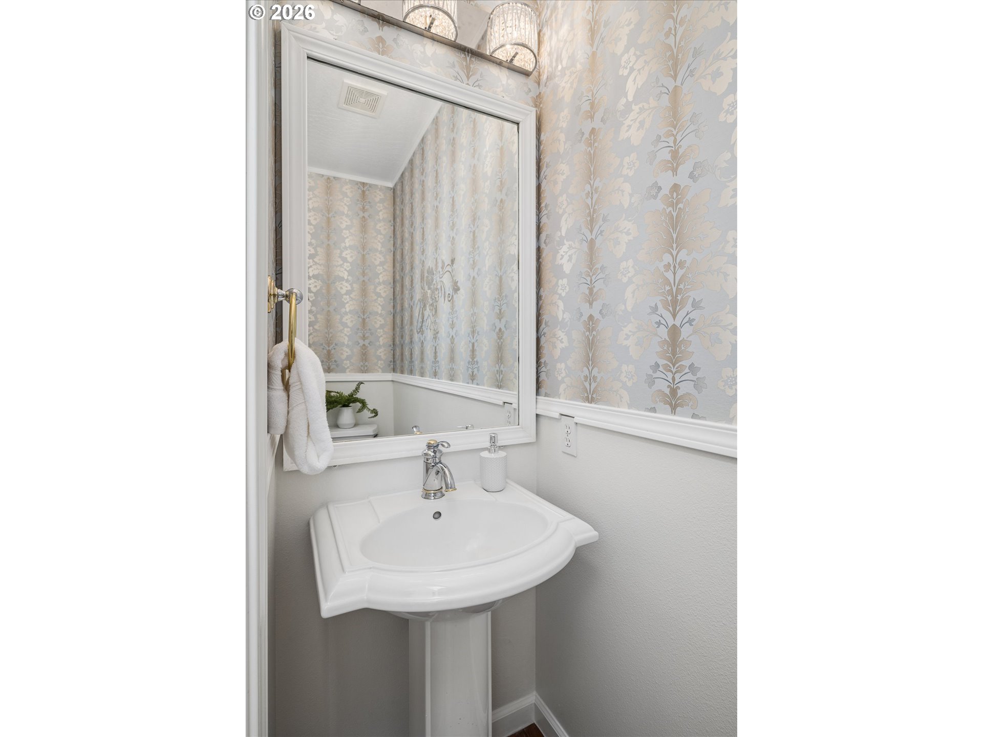 3461 Merryvale Road Eugene, OR 97404 - Photo 24 of 47 Bathroom