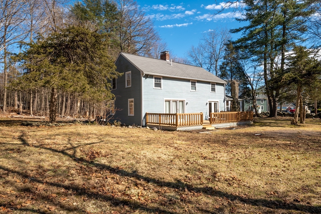 133 Topsfield Road Ipswich, MA 01938 - Photo 19 of 42
