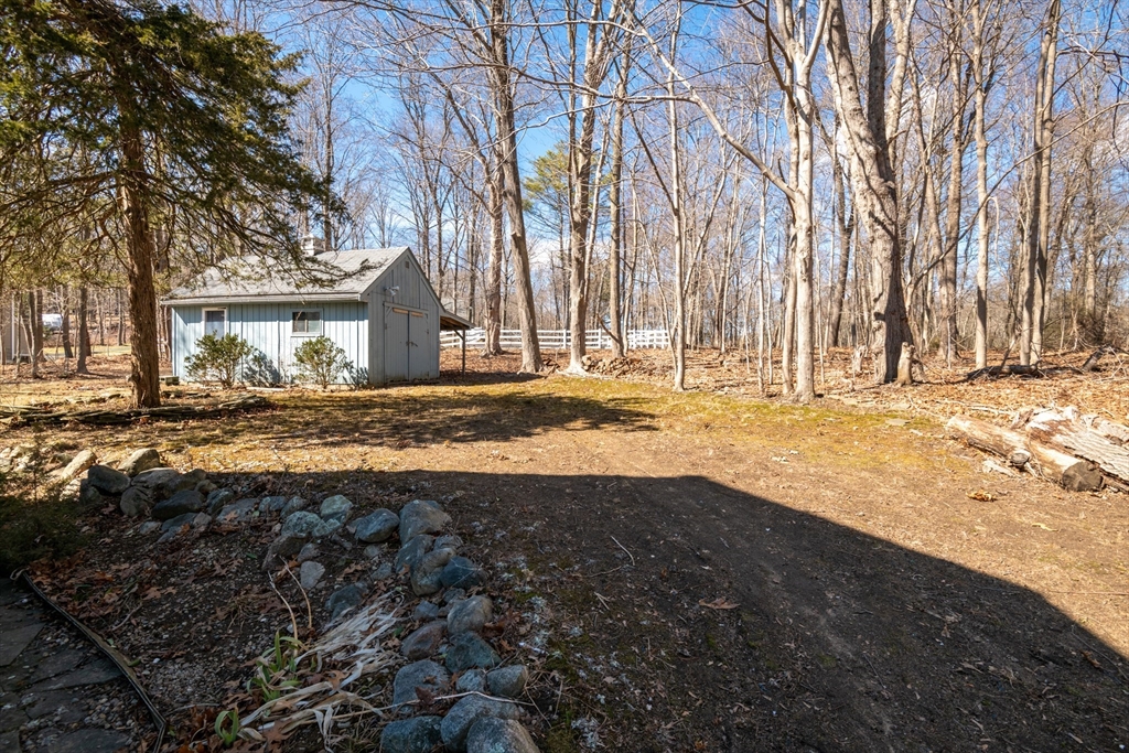 133 Topsfield Road Ipswich, MA 01938 - Photo 38 of 42
