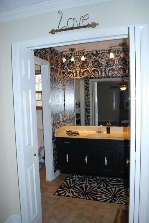 728 Stone Crest Circle Chattanooga, TN 37421 - Photo 16 of 23 Stone crest master bathroom