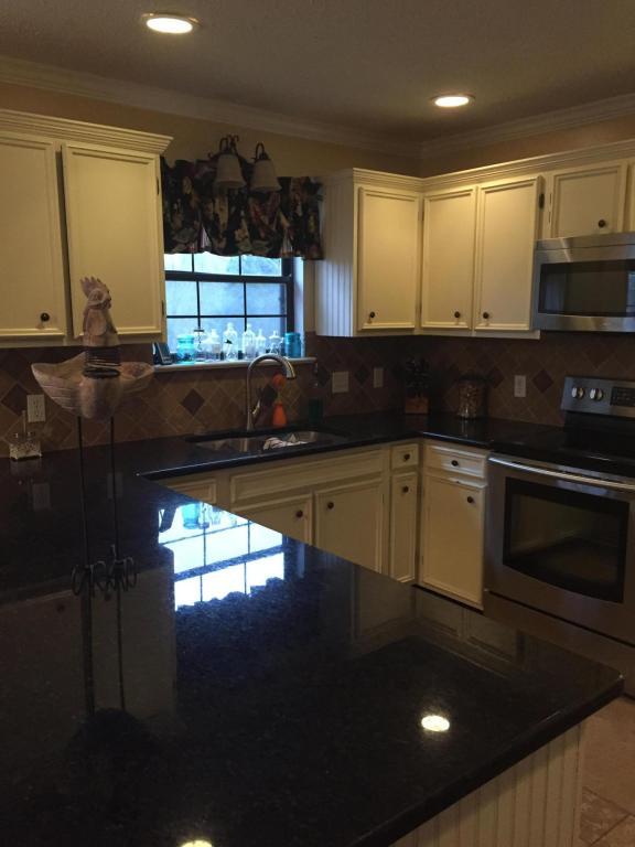 728 Stone Crest Circle Chattanooga, TN 37421 - Photo 10 of 23 728 Stone Crest dining 3