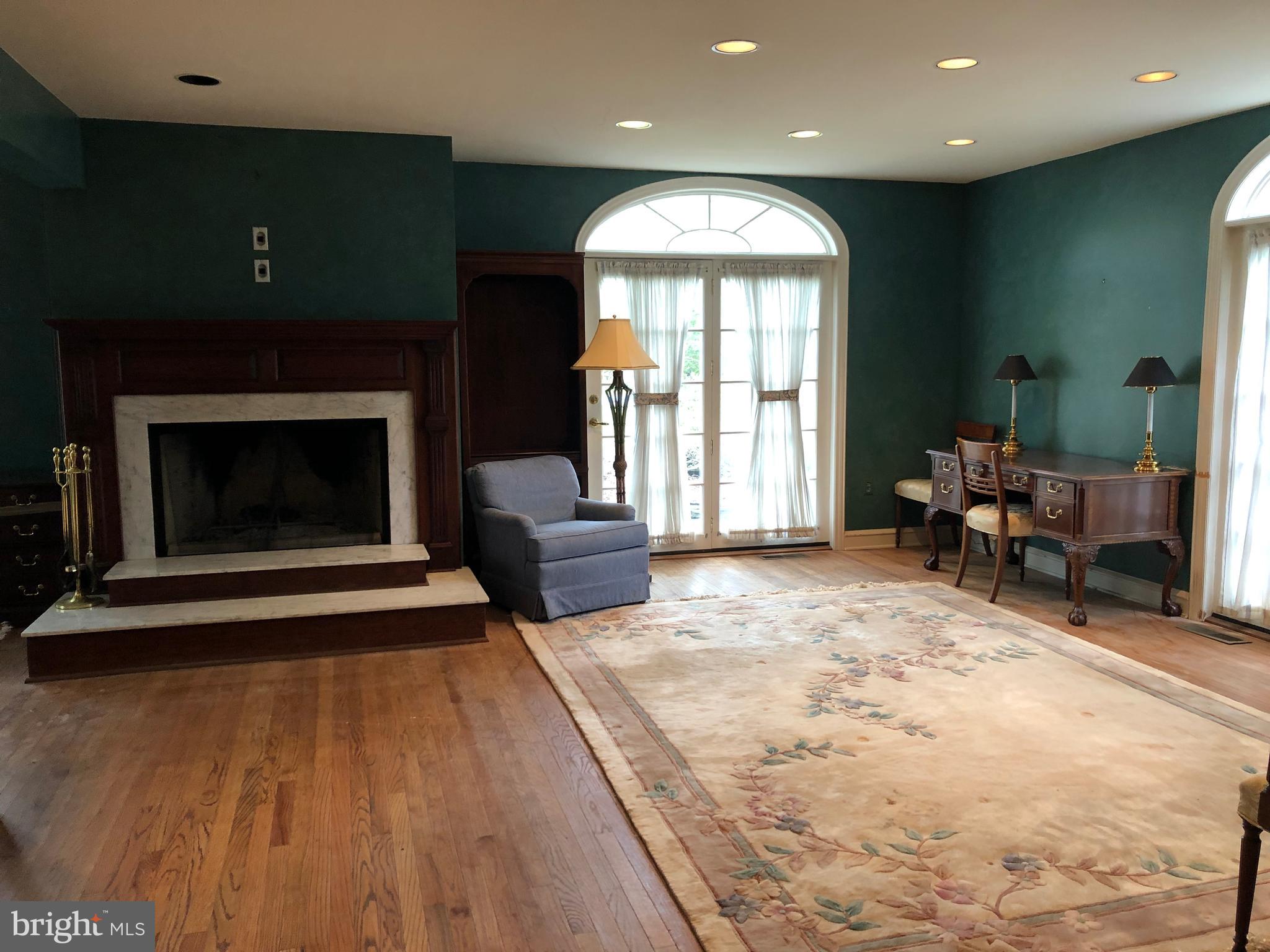 409 Plymouth Road Ambler, PA 19002 - Photo 6 of 12
