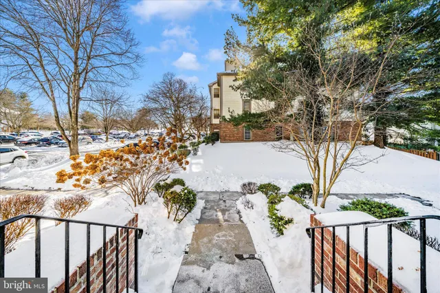 $2,199 | 18708 Caledonia Court, Unit K, Germantown, MD 20874