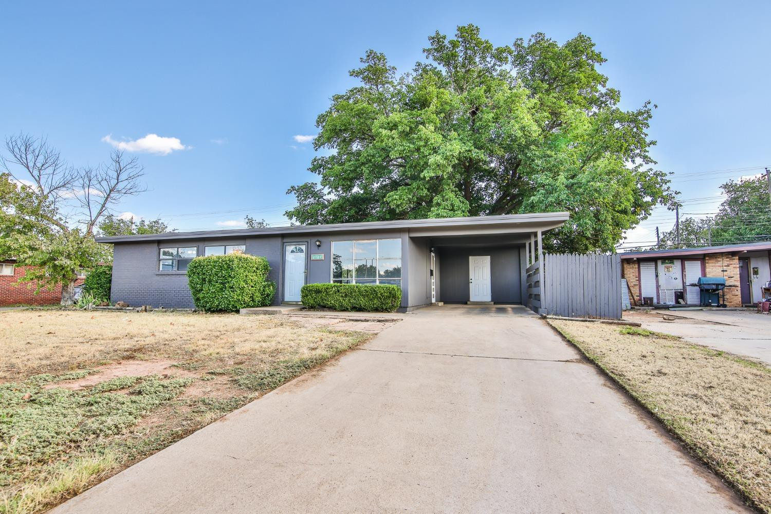 2727 66th Street Lubbock, TX 79413 - Photo 1 of 20 Photo 1
