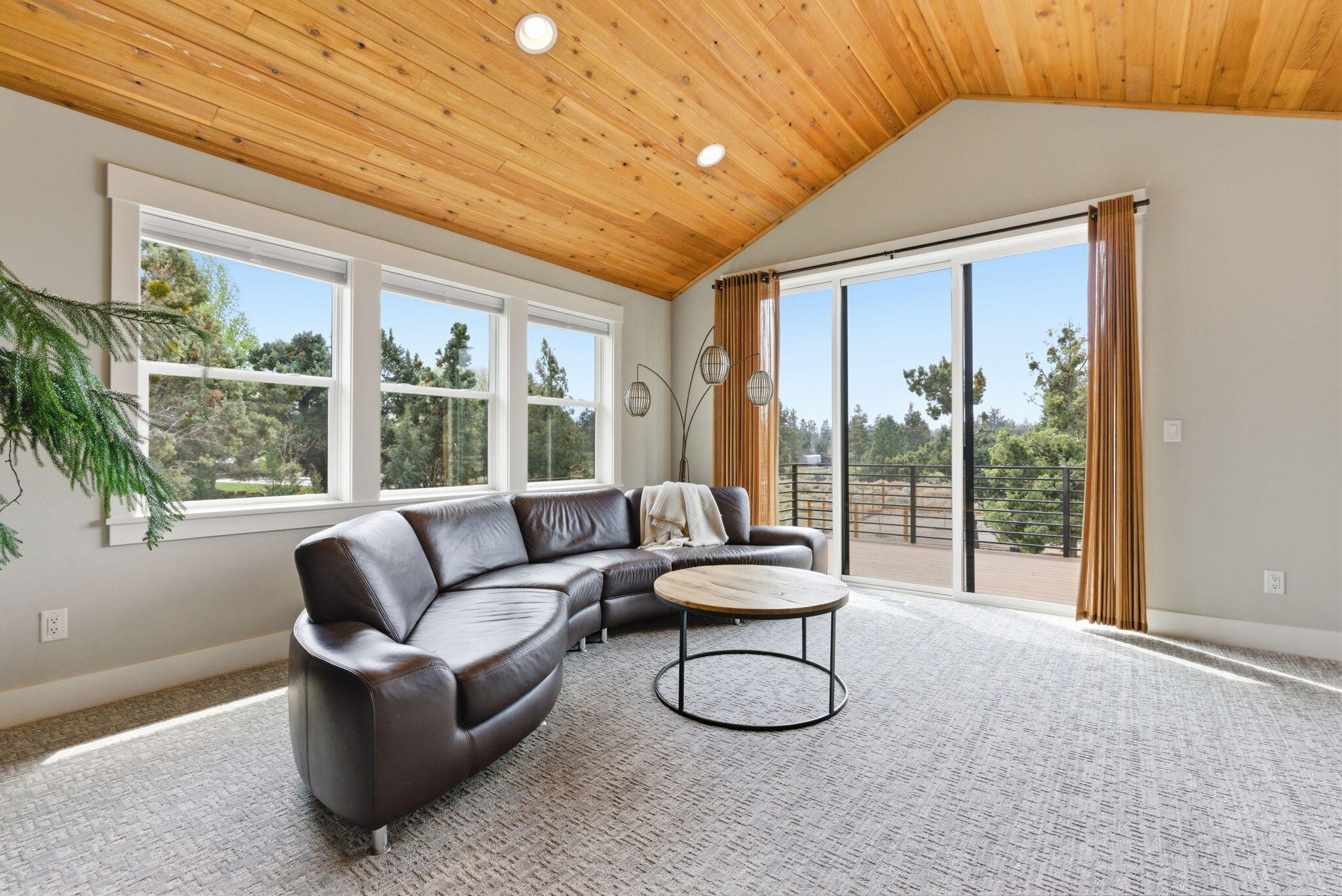 63557 Overtree Road Bend, OR 97701 - Photo 53 of 94 48-web-or-mls-Riley_Visuals_049
