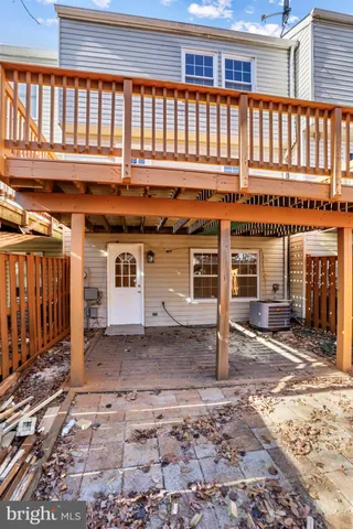 a view of a backyard of the house