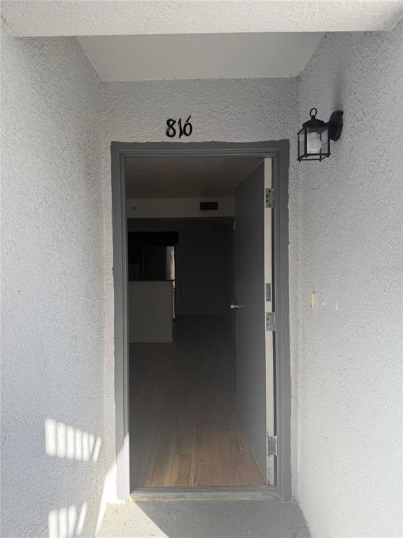 2323 McCoy Road, Unit 816 Orlando, FL 32809 - Photo 4 of 8