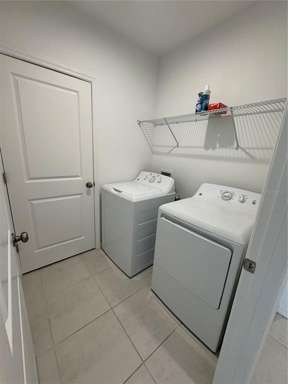 356 Citrine Loop Kissimmee, FL 34758 - Photo 7 of 9