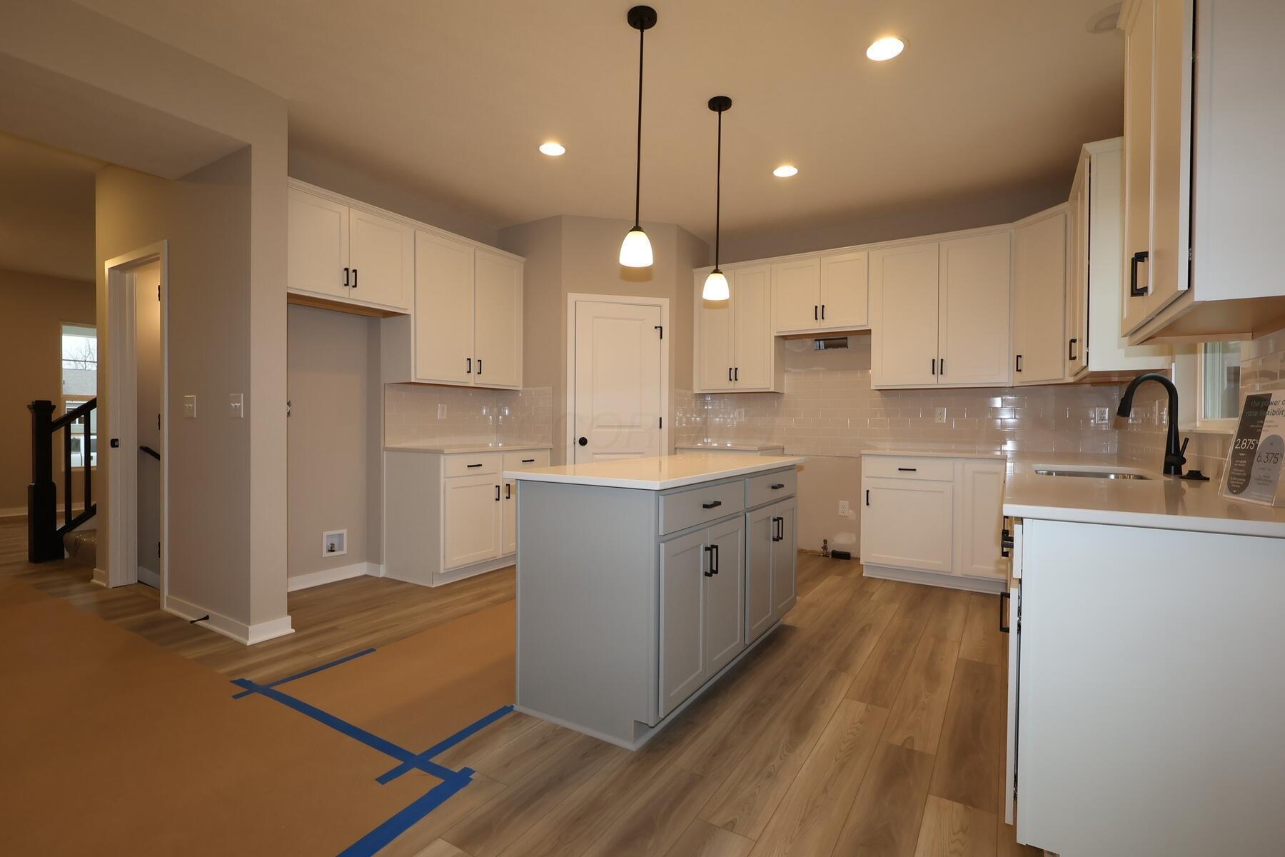 308 Cherry Hills Road Commercial Point, OH 43116 - Photo 6 of 19 Kitchen
