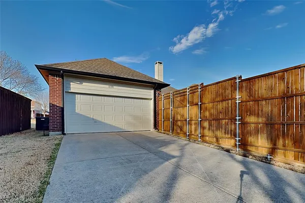 a view of a garage