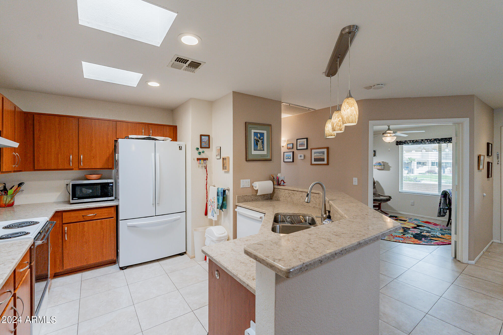 14300 West Bell Road, Unit 227 Surprise, AZ 85374 - Photo 3 of 19 Kitchen