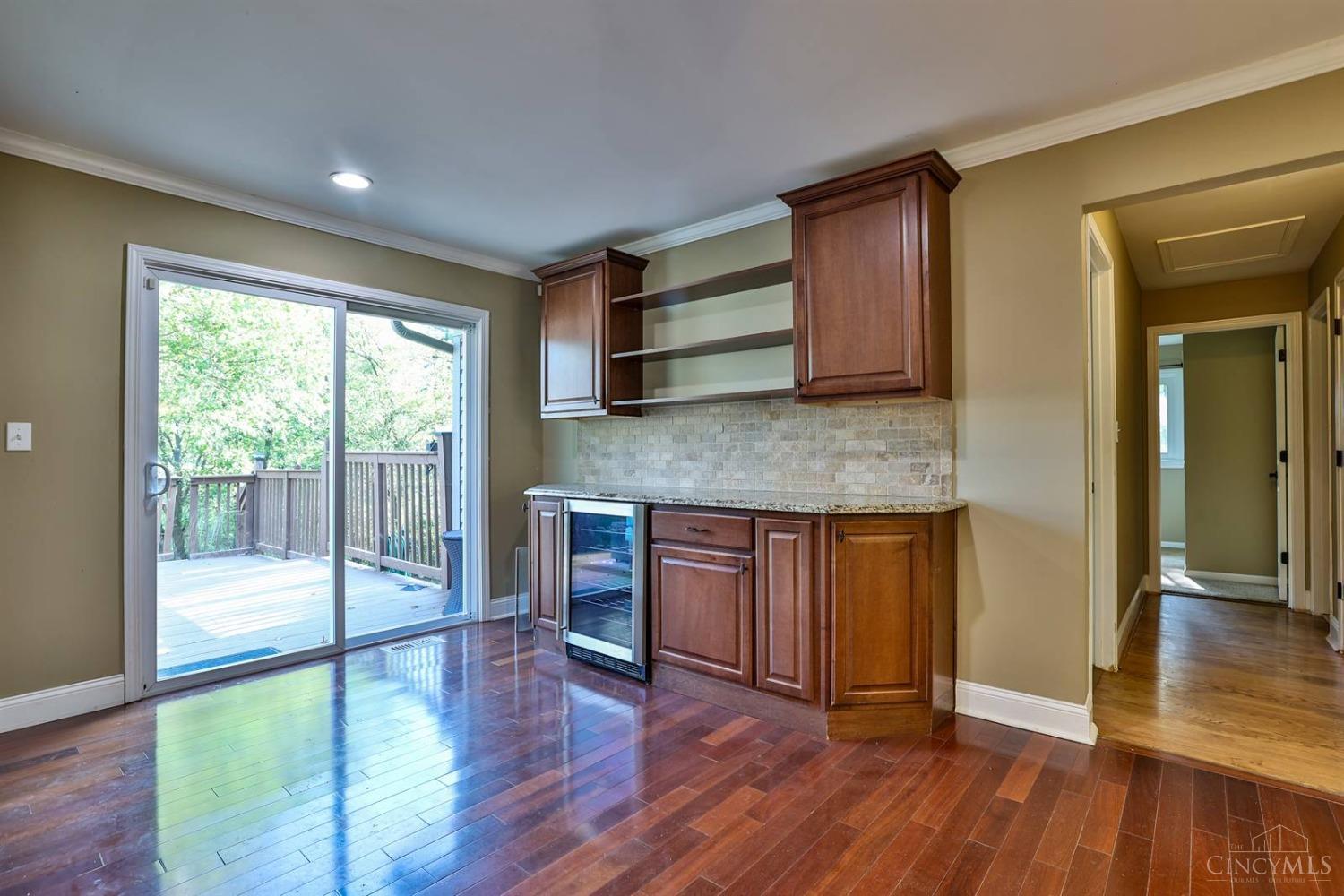 8816 Wuest Road Cincinnati, OH 45251 - Photo 14 of 45 Gallery Image 14