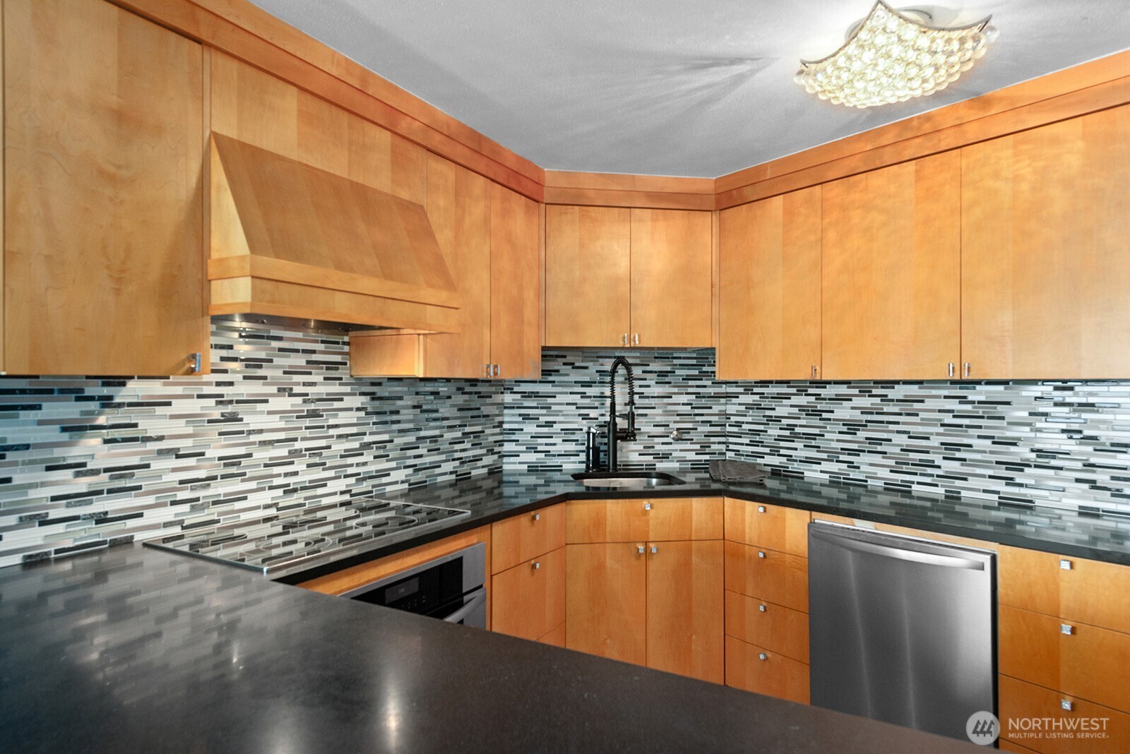 2360 43rd Avenue East, Unit 214 Seattle, WA 98112 - Photo 14 of 34