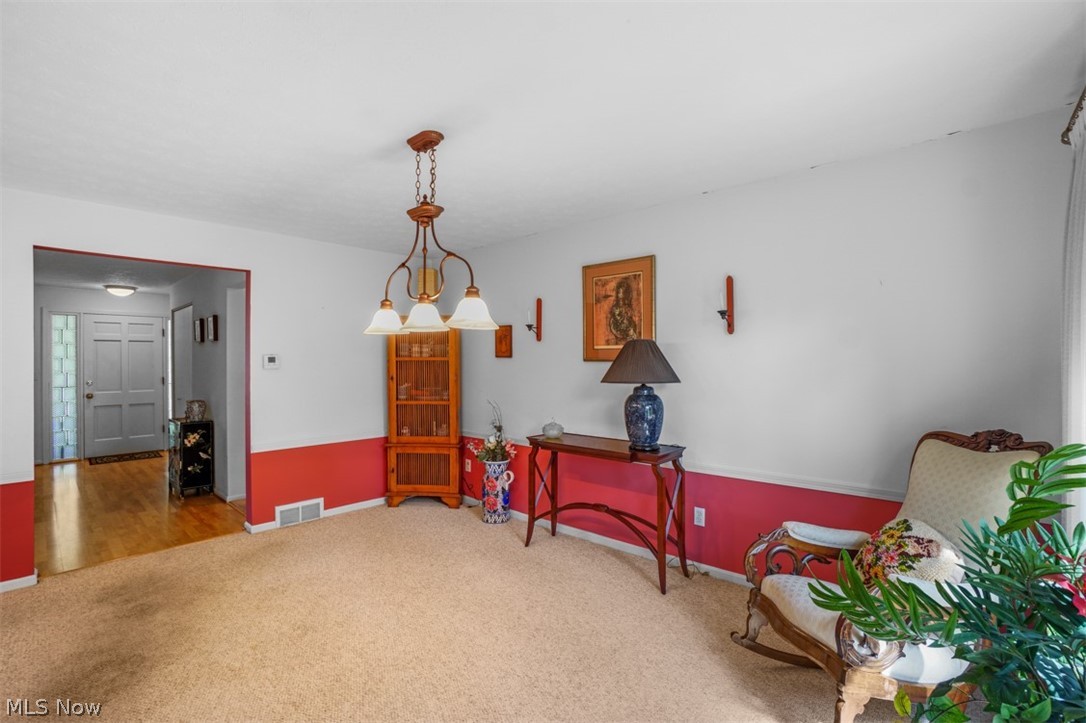 1897 Winchester Road Cleveland, OH 44124 - Photo 14 of 39 Gallery Image 14